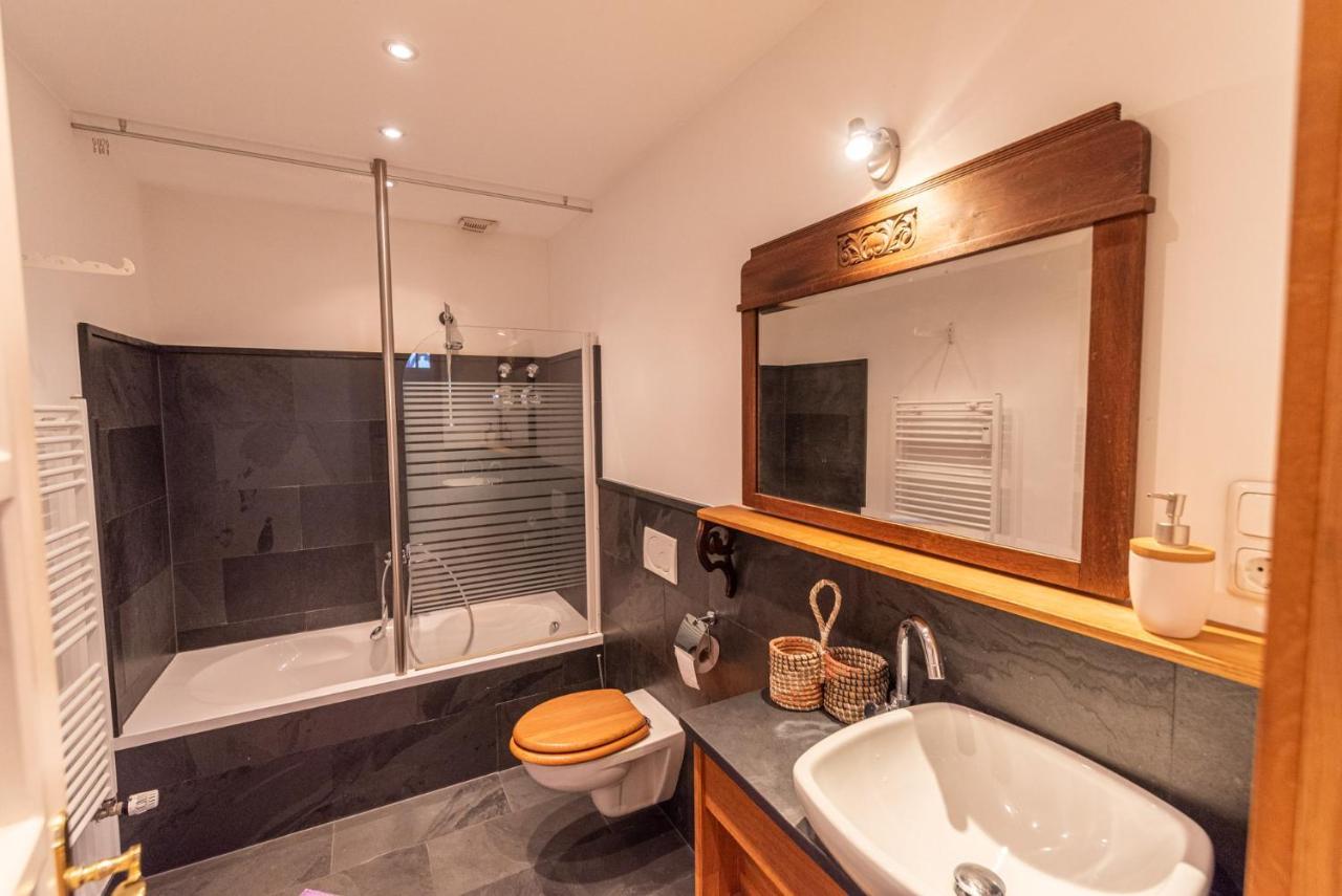 Designer Unterkunft In 15. Jahrhundert Altbau 75 M² Fuer Max. 4 Personen Daire Eltville am Rhein Dış mekan fotoğraf