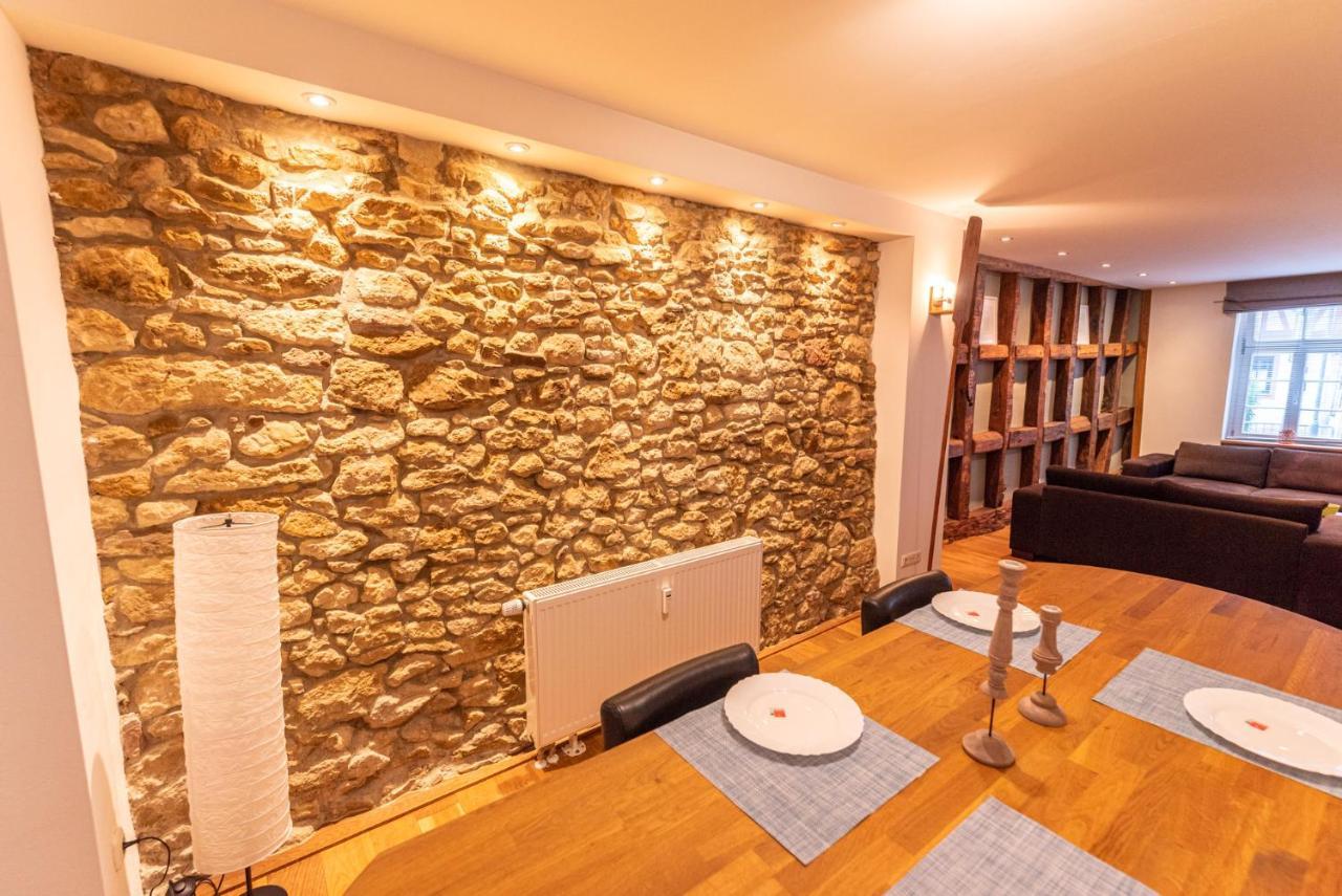 Designer Unterkunft In 15. Jahrhundert Altbau 75 M² Fuer Max. 4 Personen Daire Eltville am Rhein Dış mekan fotoğraf