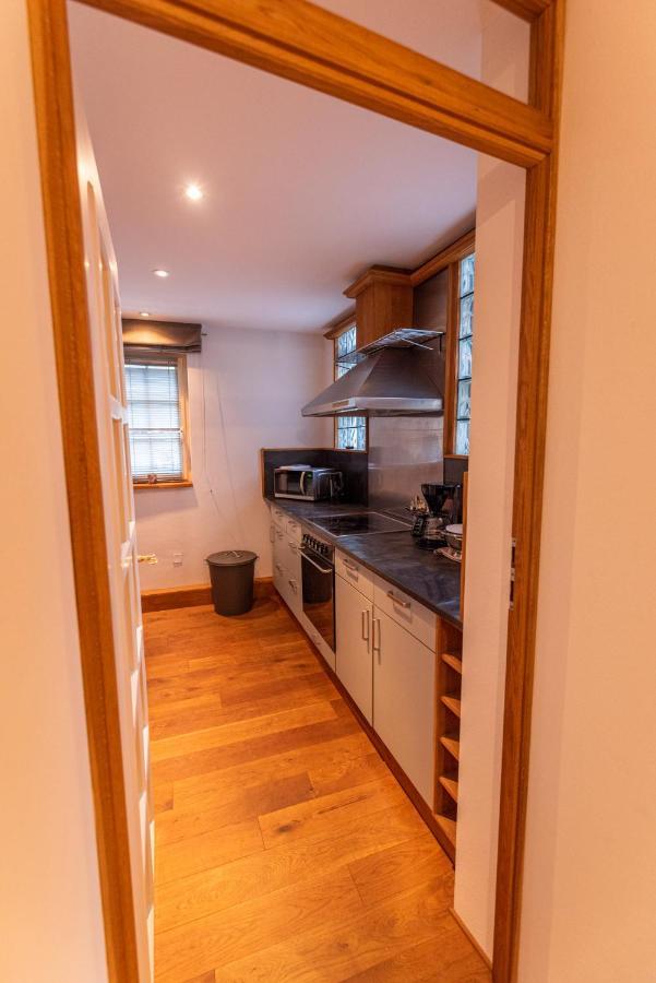 Designer Unterkunft In 15. Jahrhundert Altbau 75 M² Fuer Max. 4 Personen Daire Eltville am Rhein Dış mekan fotoğraf